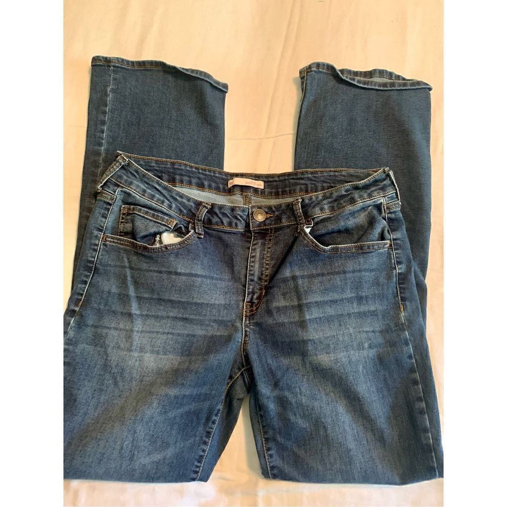 SO Low-rise bootcut jeans